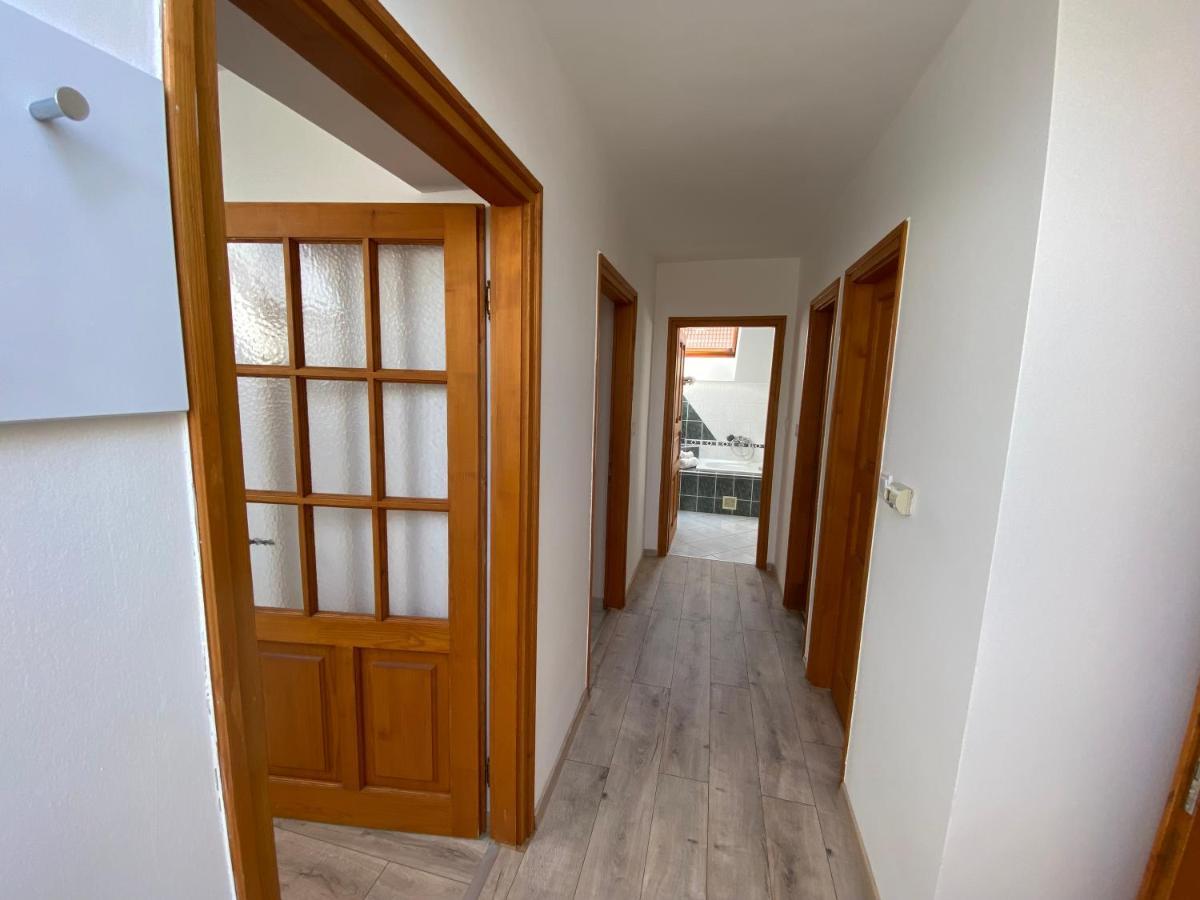 Villa Tara Buek Esterno foto